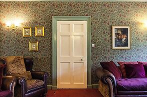 Cheviot Manor