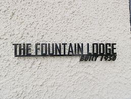 The Fountain Lodge