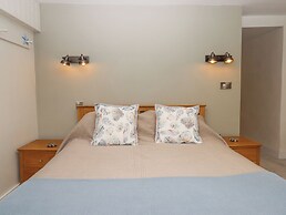 3 Pebble Cottage