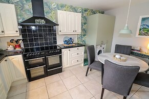 Kivvy Cottage