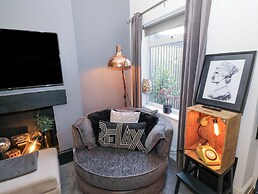 Bearwood Boutique Stay