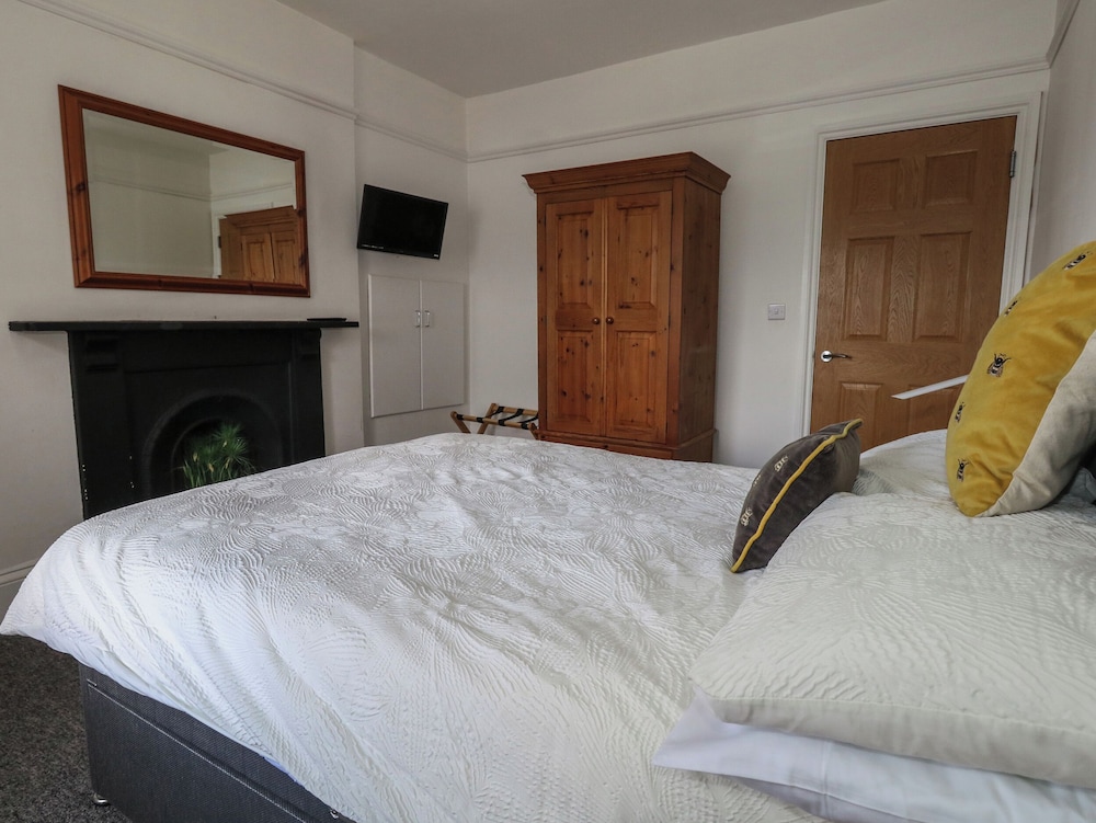 Flat 4 - Hengistbury