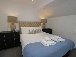Edgemere Hideaway