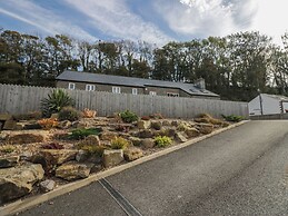 Edgemere Hideaway