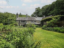 Glandwr Cottage
