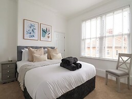 Broad Bay Lodge