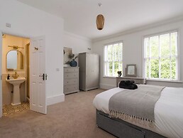 Broad Bay Lodge