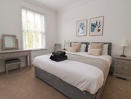 Broad Bay Lodge