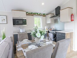 Stork Lodge