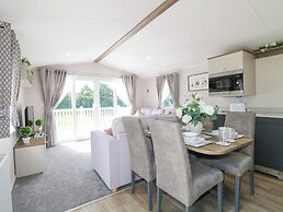 Stork Lodge