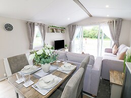 Stork Lodge