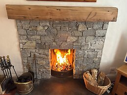 Riverbank Cottage