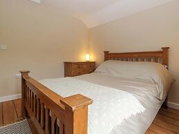 2 Loxter Villas