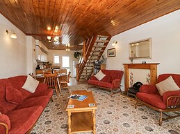 Lazey Cottage