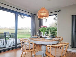 Holm Oaks Cottage
