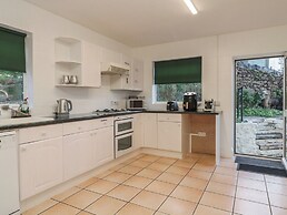 Hilltop Cottage