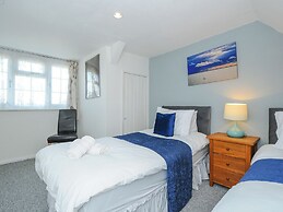 Stone's Throw Cottage