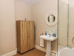 2 Sea Otter House