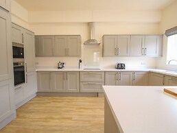 Doncaster Cottage