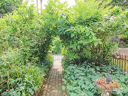Medlar Cottage