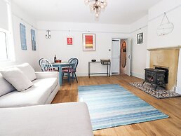 Goldhurst Apartment