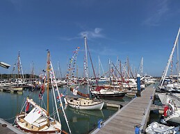 Plimoth N8