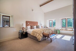 Bank Barn, Wreay