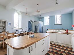 Church Llygad Y Dyffryn