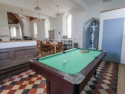 Church Llygad Y Dyffryn
