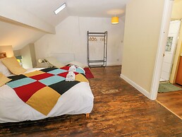 Top House