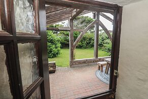 Horseshoe Cottage