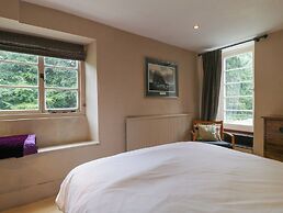 Danby Lodge