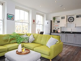 Harbourside Apartment