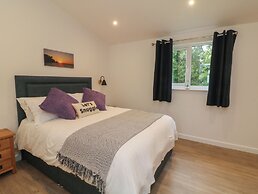 Cove Lodge