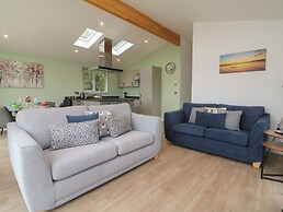 Cove Lodge