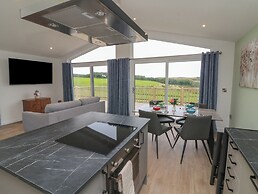Cove Lodge