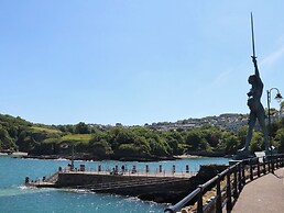 Cove Lodge