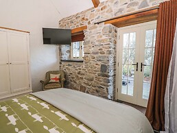 St Dogwells Barn