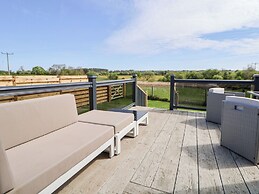 The Lodge @ Racecourse House