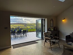 Beudy Pwll Pridd