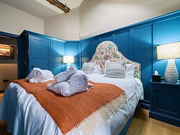 Three Peaks Barn