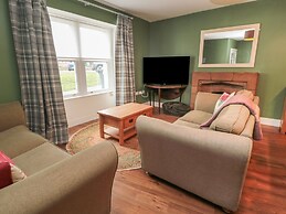 Salmon Cottage
