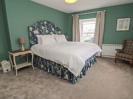 Salmon Cottage