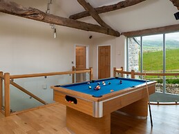 High View Barn