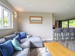 Orchard Lodge