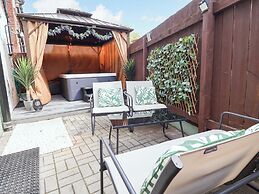 Steam and Stay @ Hoole