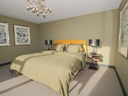 1 Little Broomcroft