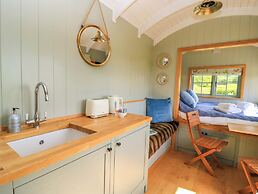 Goose Whistle Hut