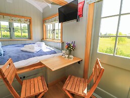 Goose Whistle Hut