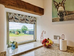 Pastures Barn